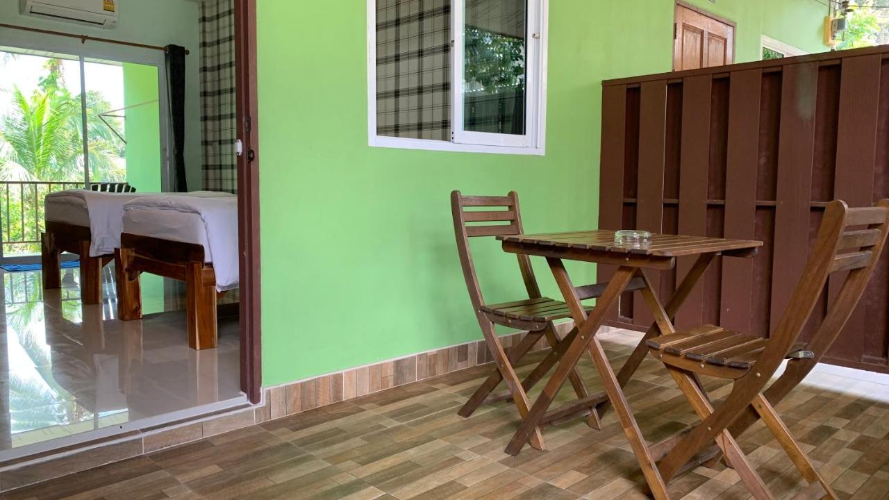 Naisang Hostel Chumphon Exterior photo