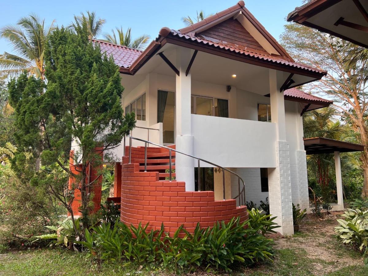 Naisang Hostel Chumphon Exterior photo