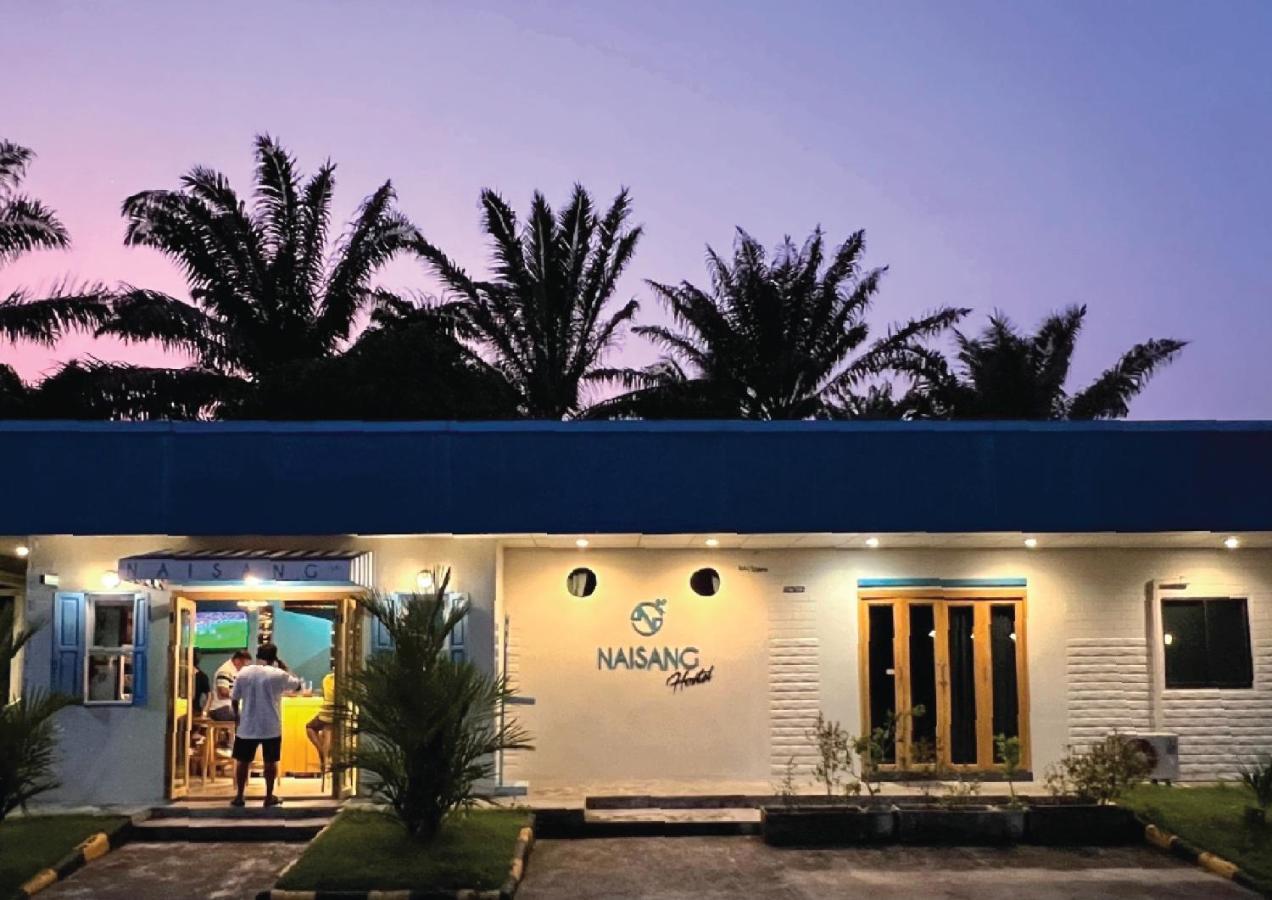 Naisang Hostel Chumphon Exterior photo